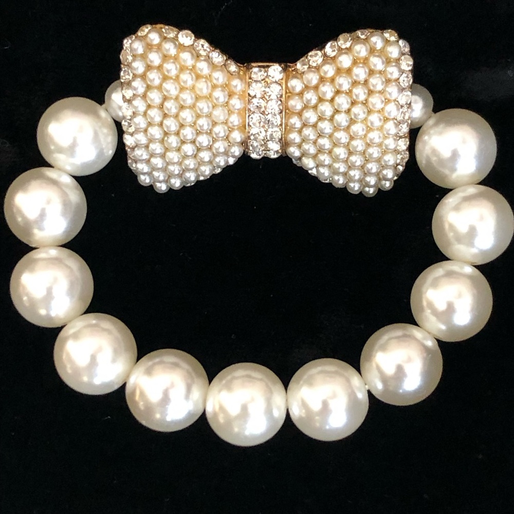 Vintage Glam Encrusted Ribbon Bow Braclet